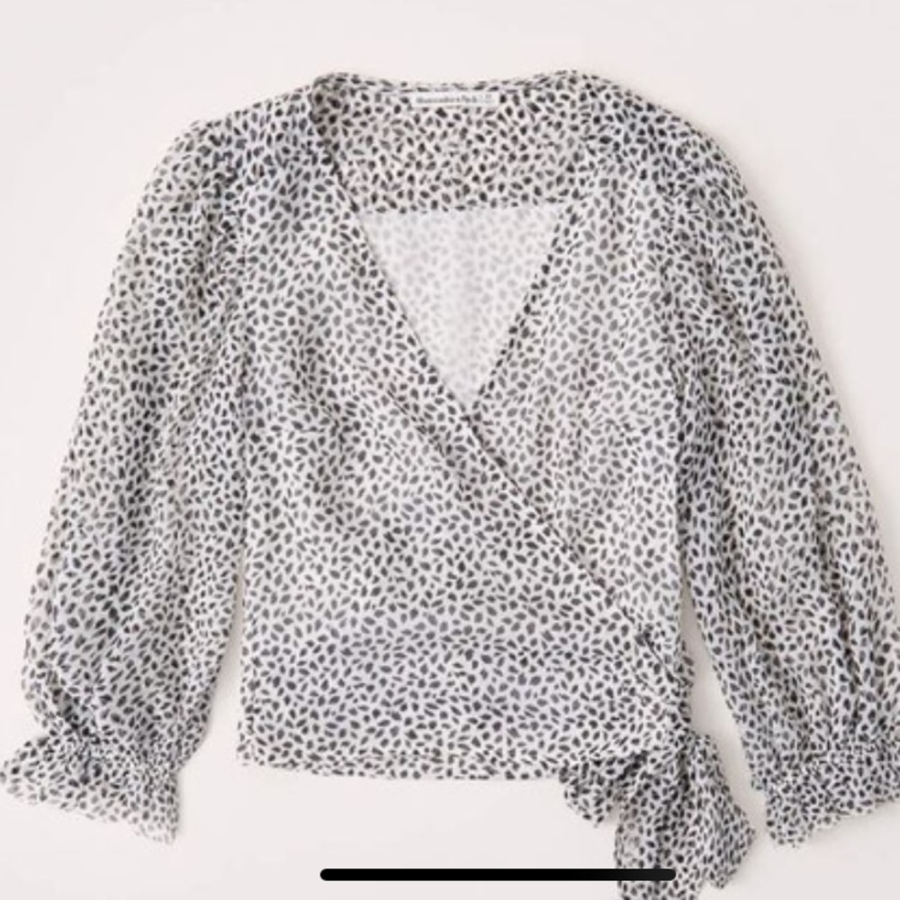 Abercrombie long sleeve chiffon wrap top